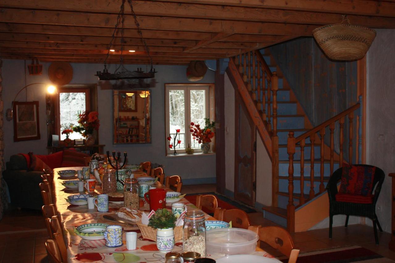 Bed and Breakfast La Clairiere Du Moulin Lepin-le-Lac Экстерьер фото