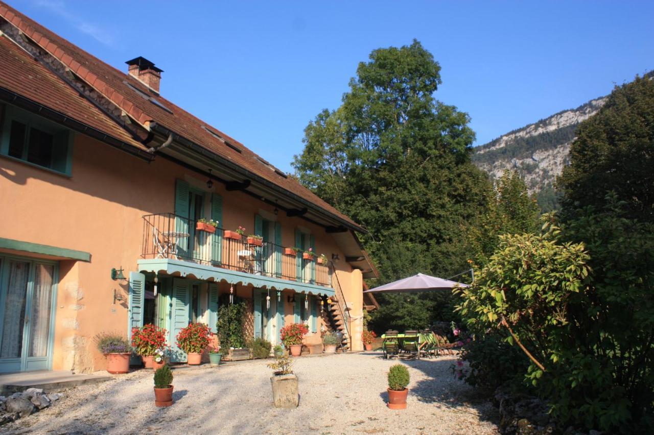 Bed and Breakfast La Clairiere Du Moulin Lepin-le-Lac Экстерьер фото