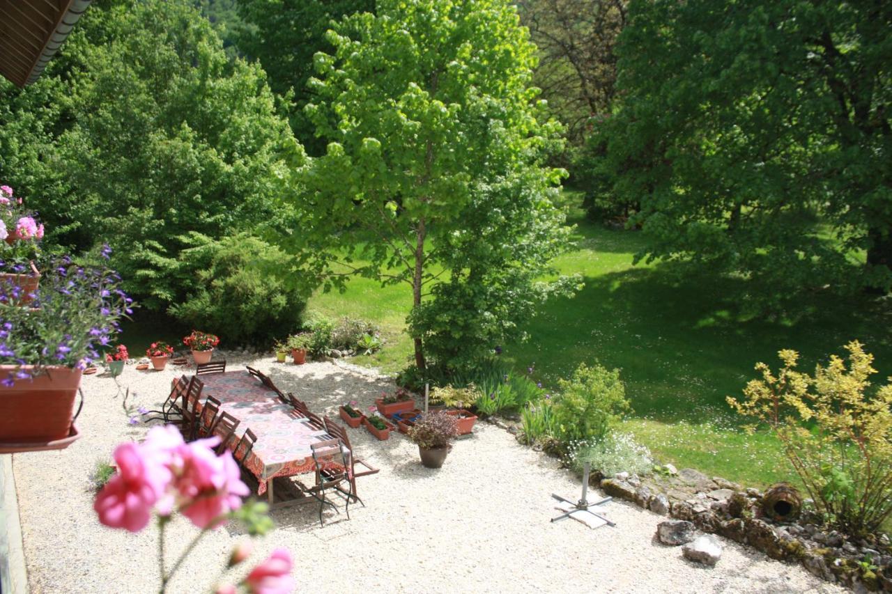 Bed and Breakfast La Clairiere Du Moulin Lepin-le-Lac Экстерьер фото