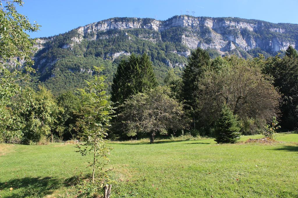 Bed and Breakfast La Clairiere Du Moulin Lepin-le-Lac Экстерьер фото
